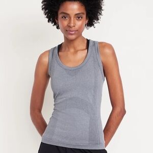 NWT Old Navy Fluid Seamless Fitted Workout Active Tank Top Grey Medium